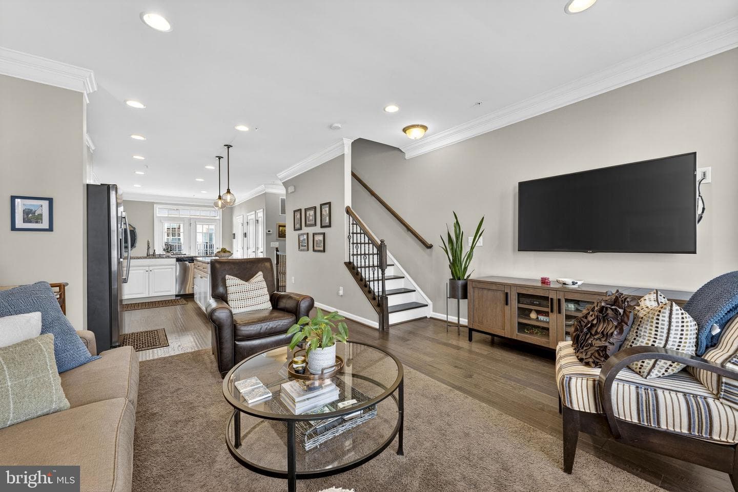 459 Haupt Square SE photo 11