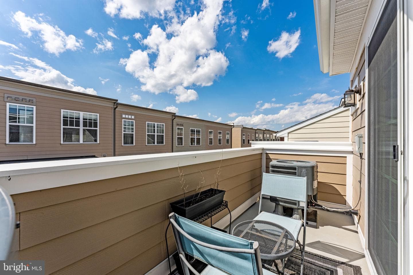 459 Haupt Square SE photo 57