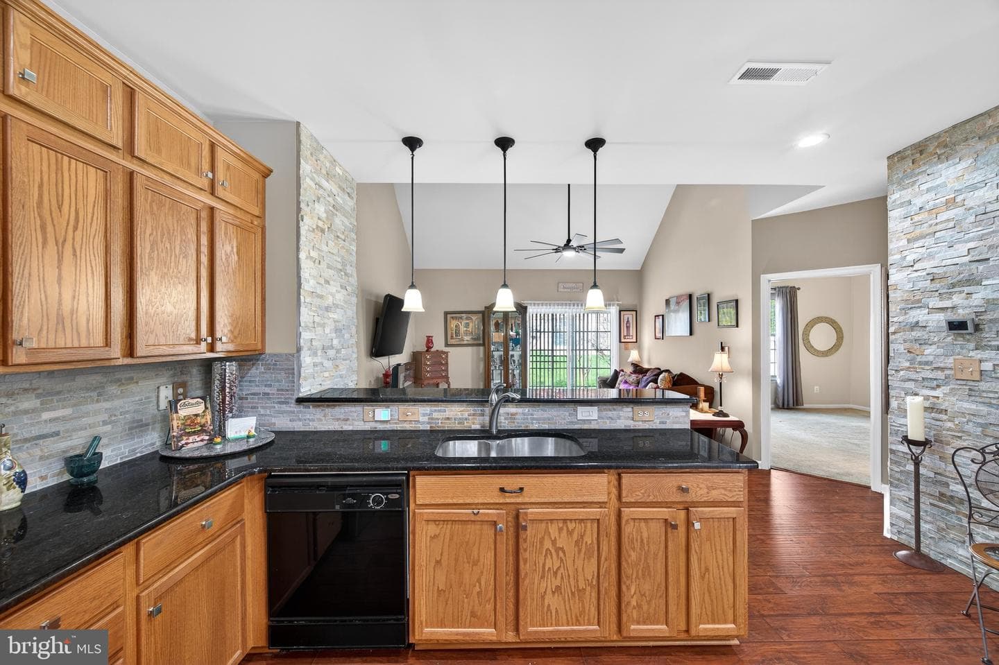 44348 Sunset Maple Drive photo 13
