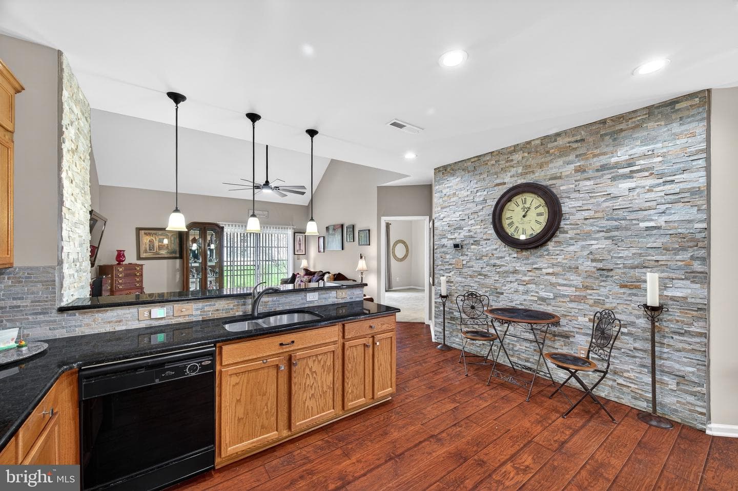 44348 Sunset Maple Drive photo 16