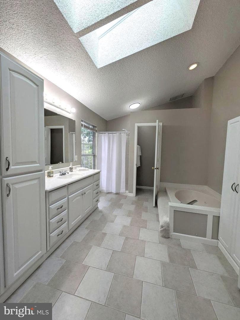 30125 Merchant Court photo 45