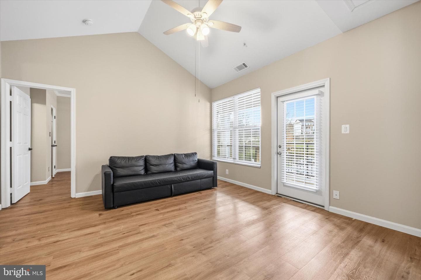 46628 Drysdale Ter # 301 photo 8