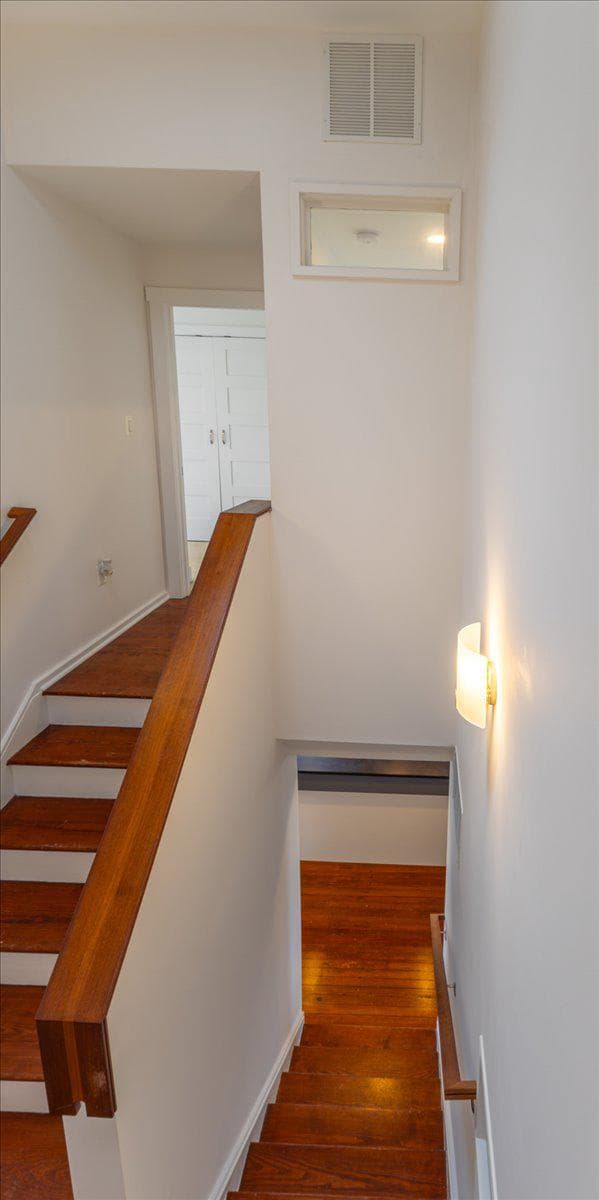 104 Pershing Avenue NW photo 27