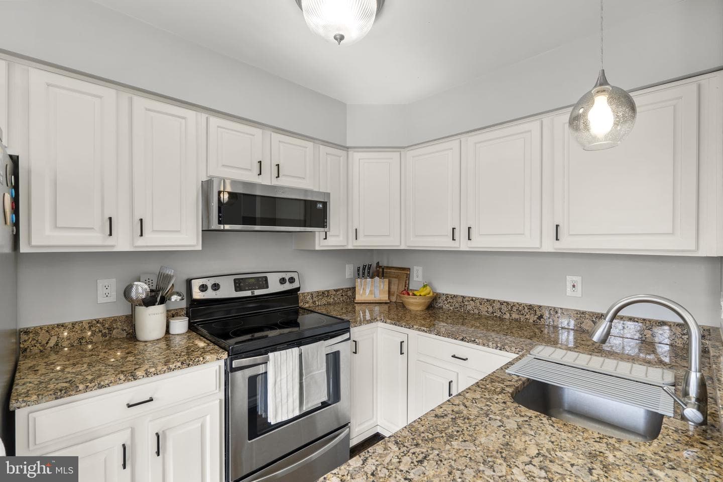 20250 Brookview Square photo 17