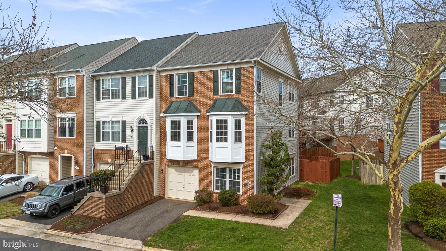 20250 Brookview Square photo 45