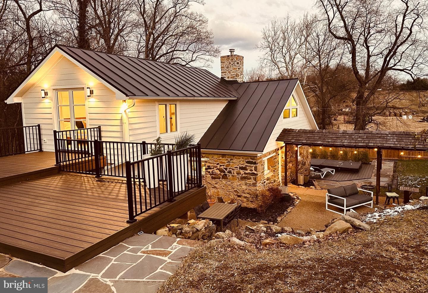 35500 Troon Court, Round Hill