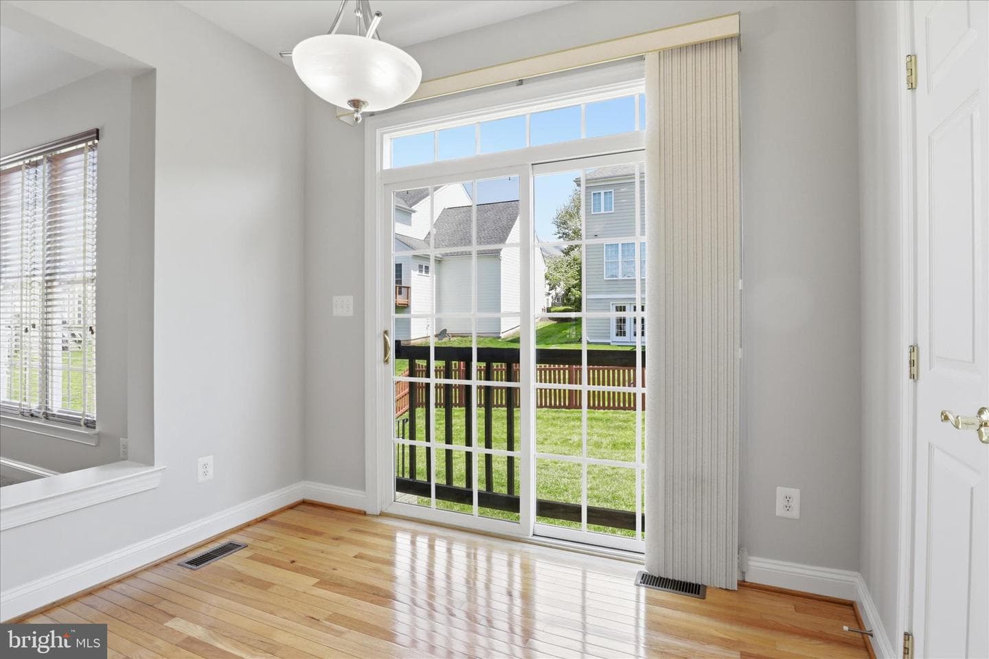 13572 Arcadian Dr photo 22