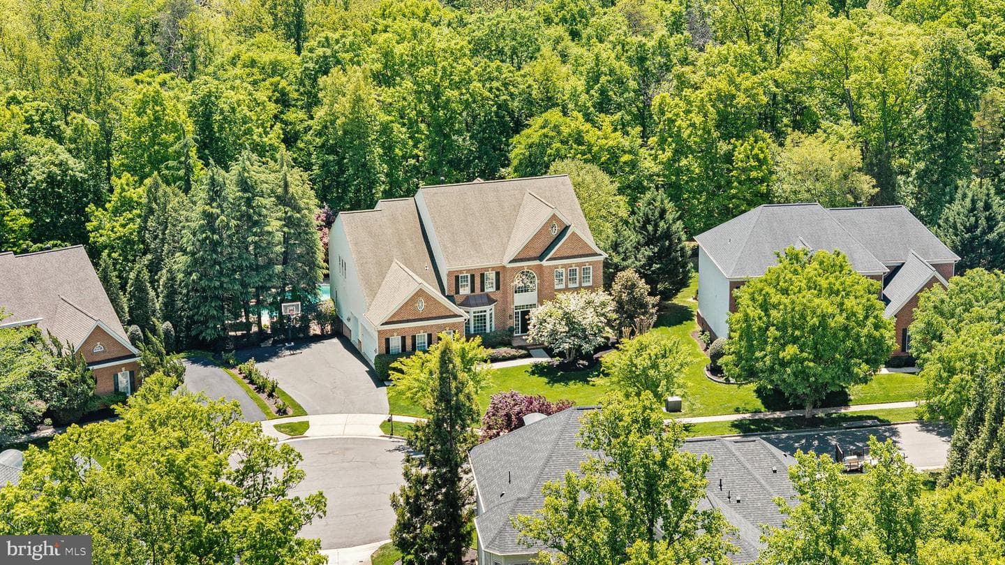 43295 Fieldsview Court, Leesburg