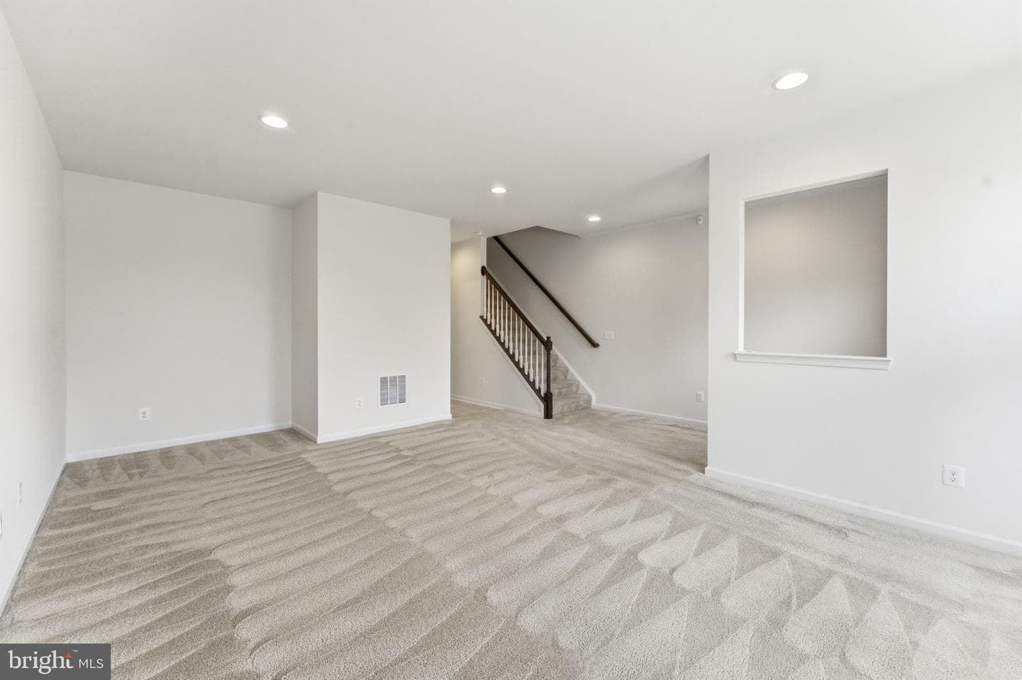 42396 Benfold Square photo 9