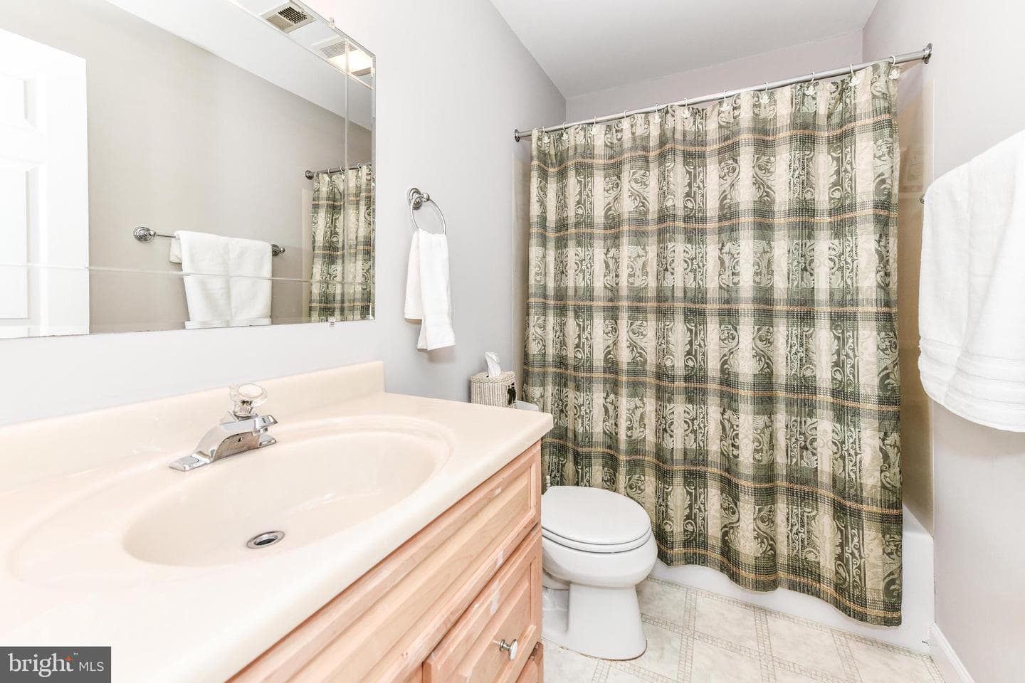 20855 Blythwood Court photo 29