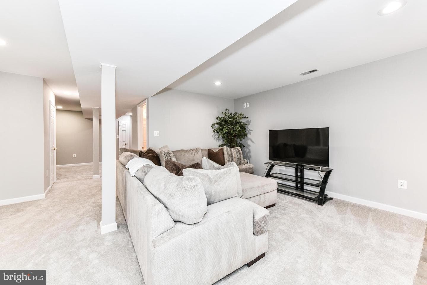 20855 Blythwood Court photo 48