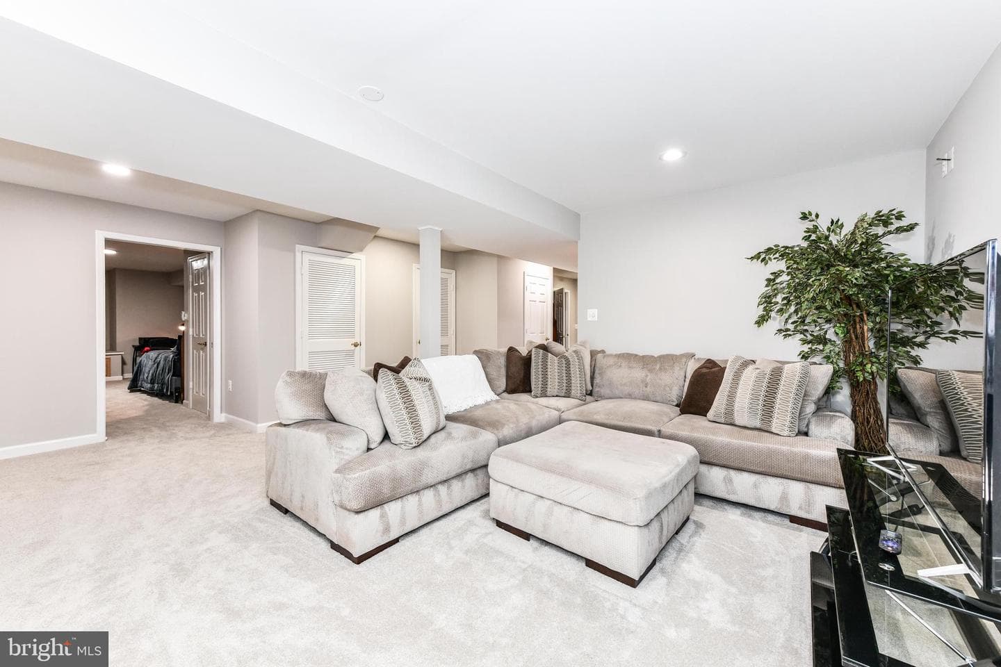 20855 Blythwood Court photo 49