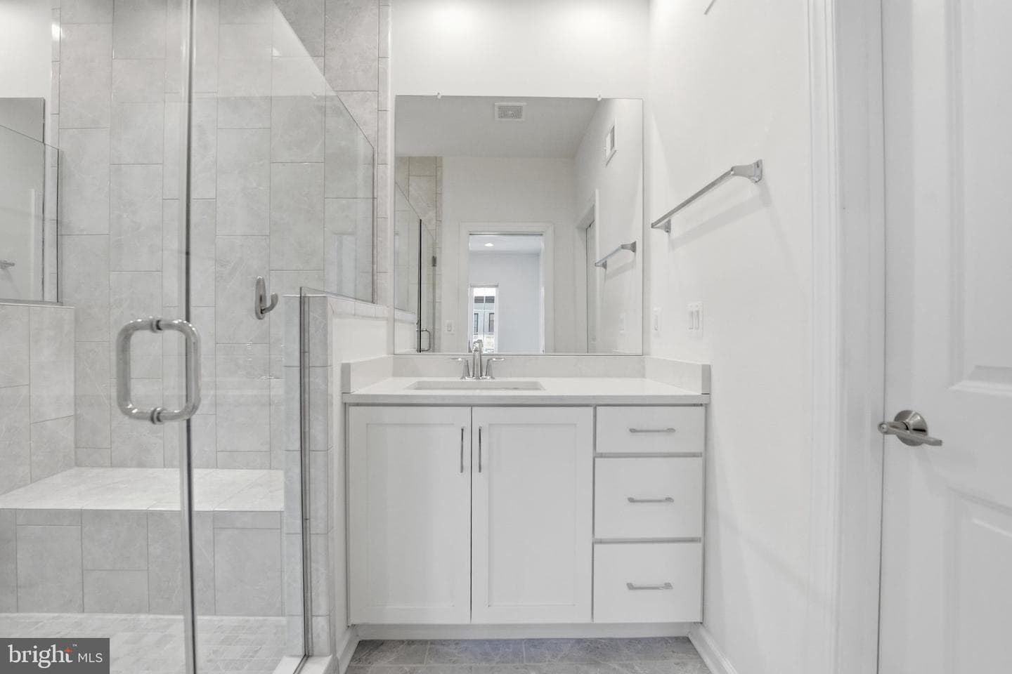20230 Taft Terrace photo 16