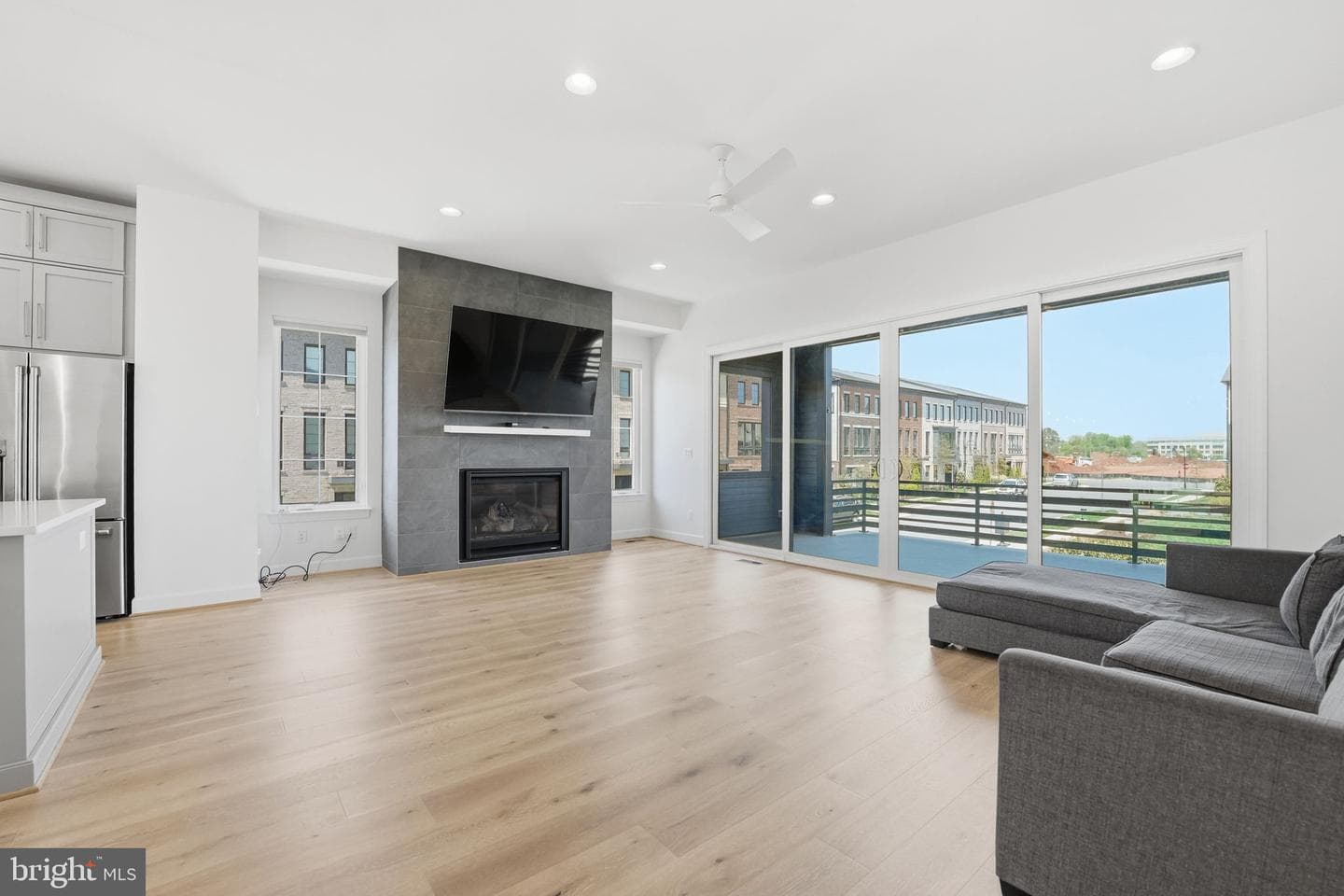 20230 Taft Terrace photo 8