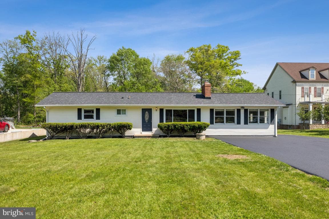 45448 Mallard Street photo 2