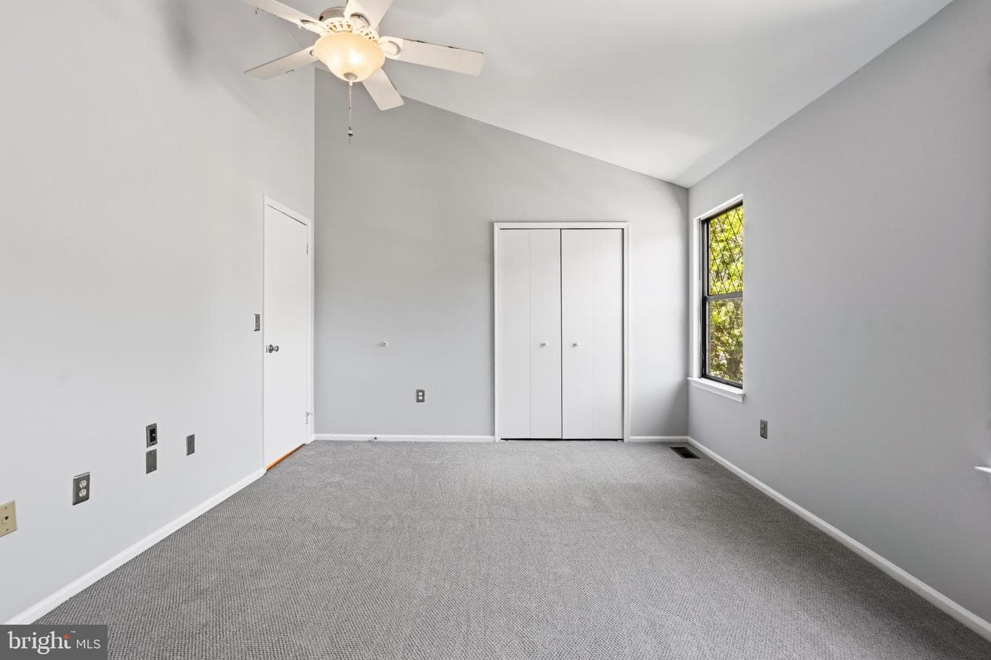 34 Millard Court photo 20