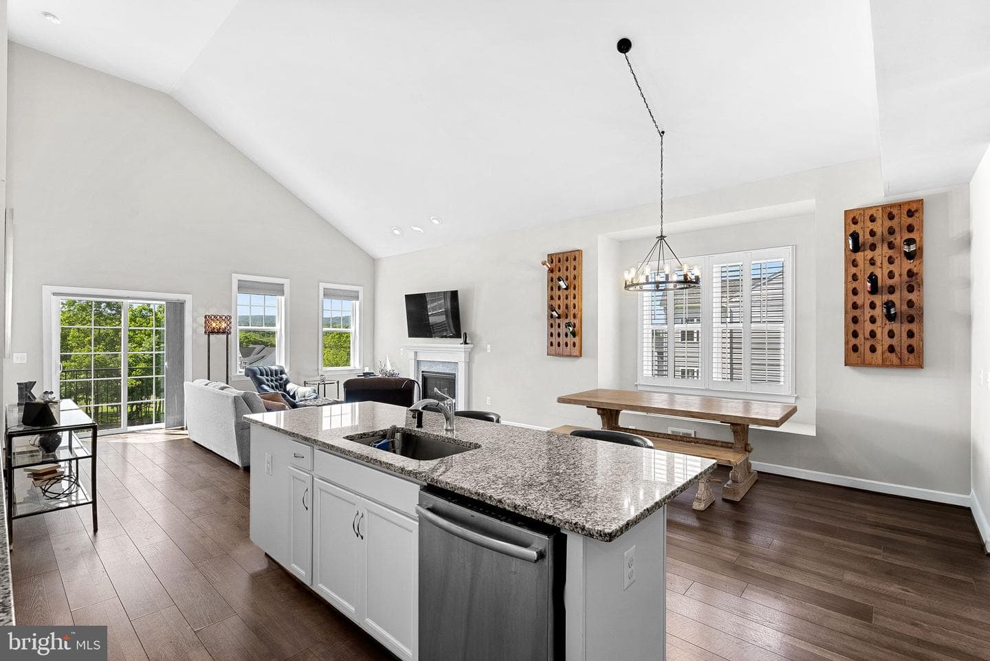 18433 Presidio Place photo 19