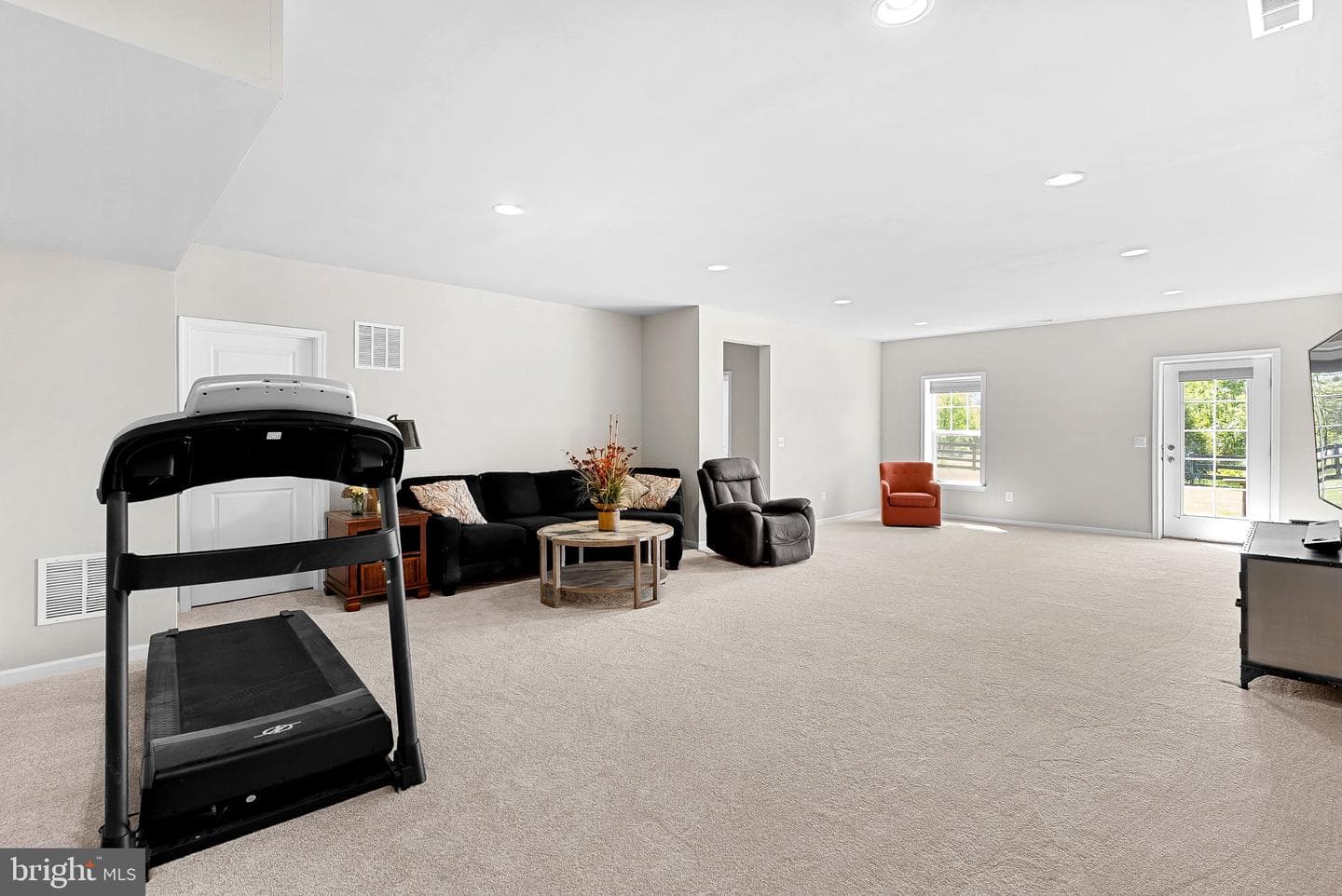 18433 Presidio Place photo 45