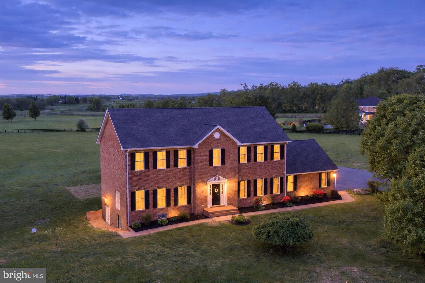 42827 Spinks Ferry Road, Leesburg