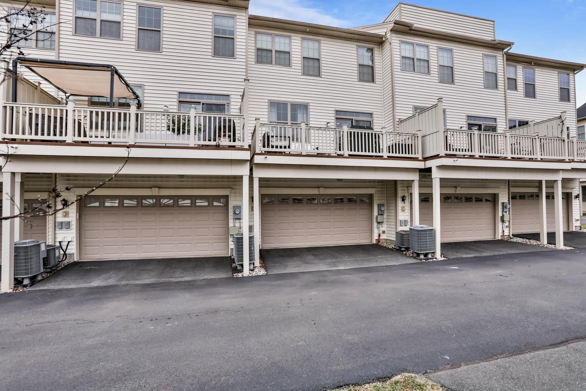 22462 Cambridgeport Square photo 21