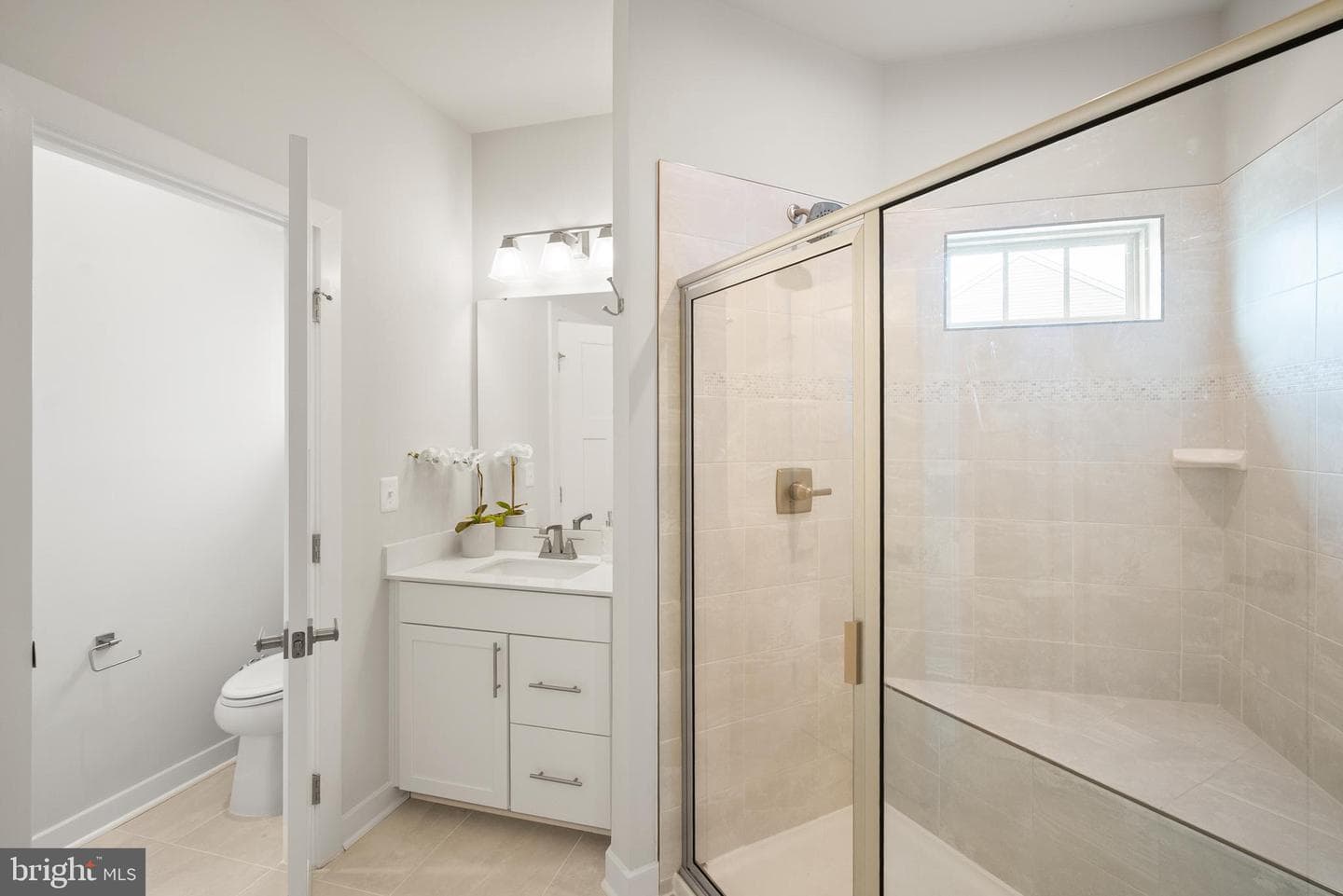 24252 Thurso Square photo 27