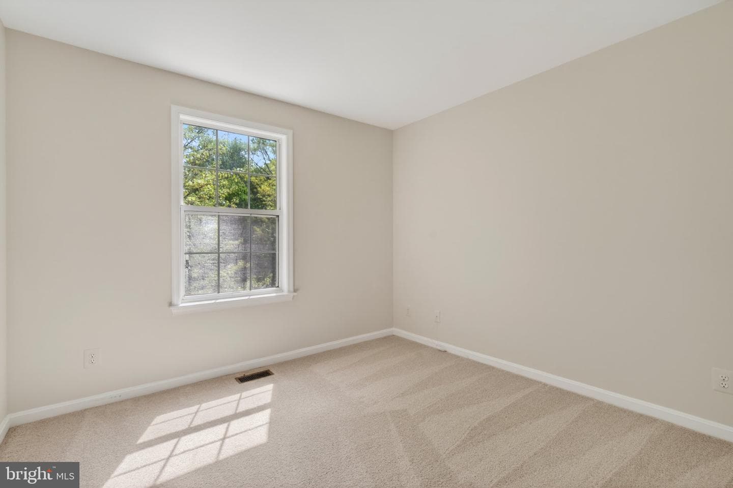 47647 Sandbank Square photo 31