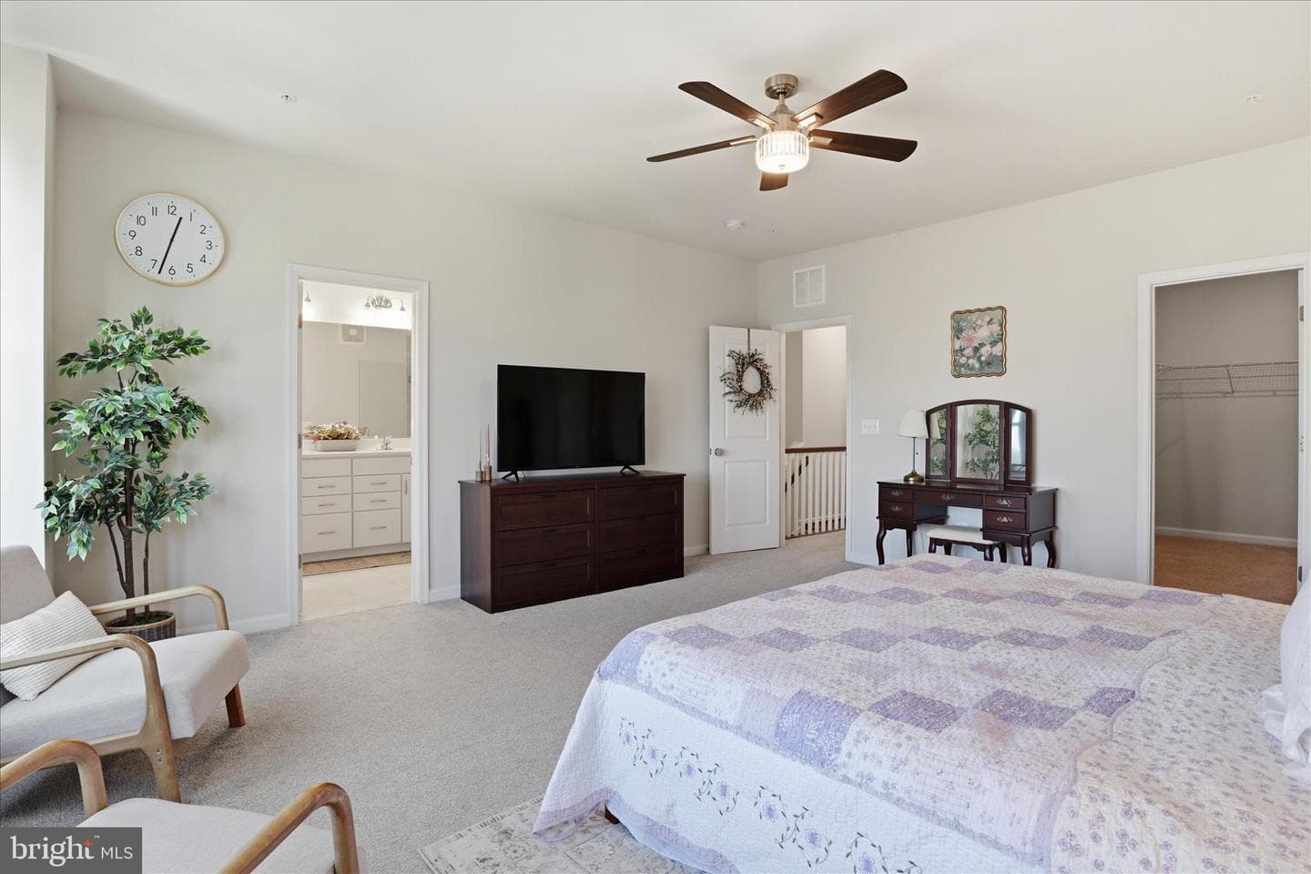 920 California Drive NE photo 24