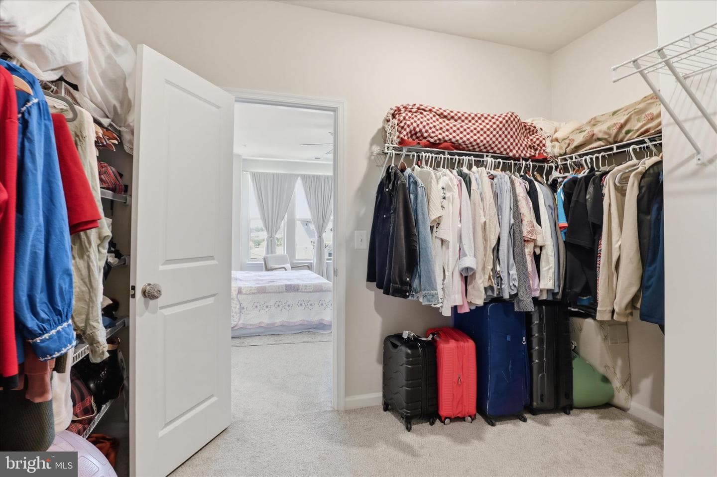 920 California Drive NE photo 28