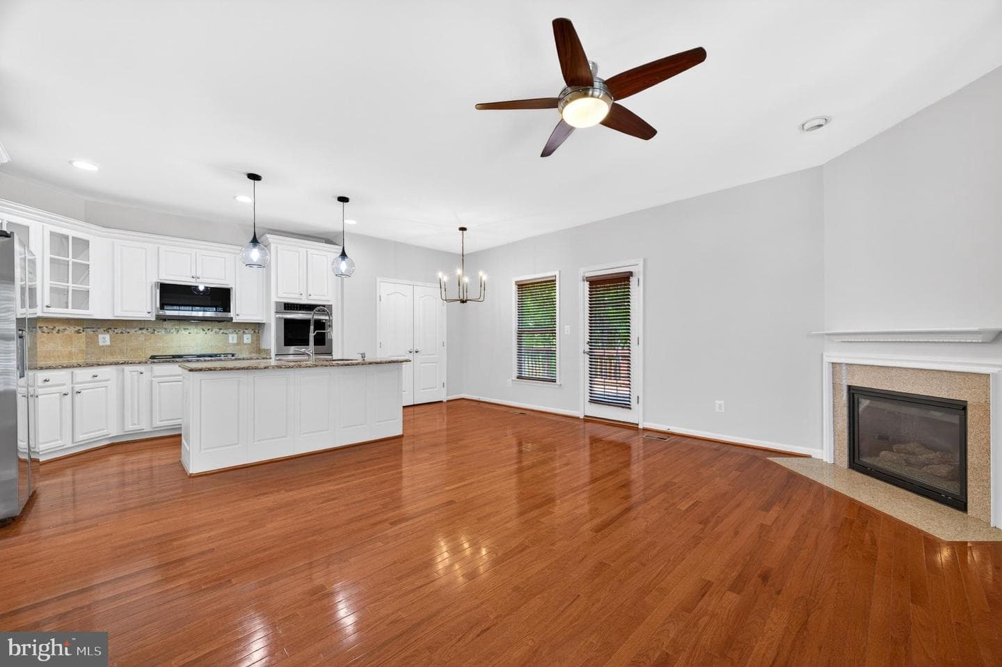 25139 Hummocky Terrace photo 13