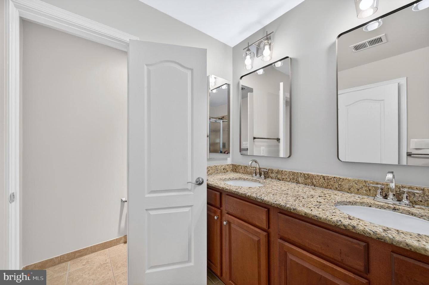 25139 Hummocky Terrace photo 34