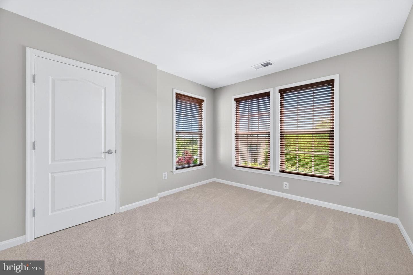 25139 Hummocky Terrace photo 39