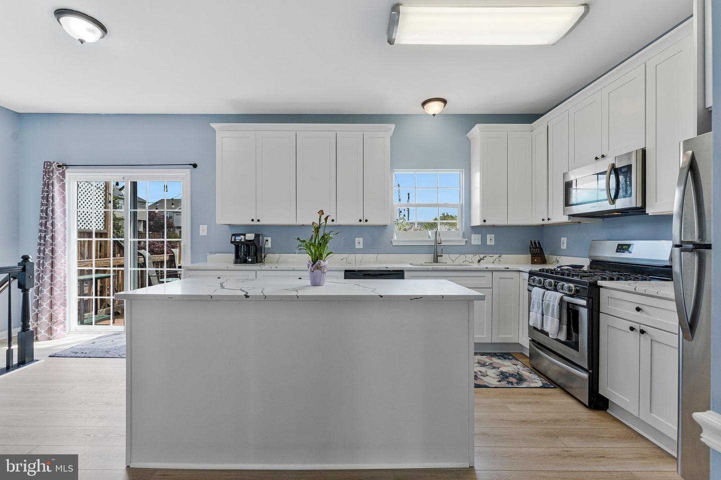 590 Tuliptree Square NE photo 14