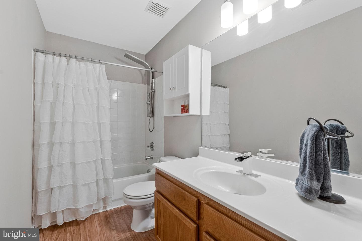 590 Tuliptree Square NE photo 30
