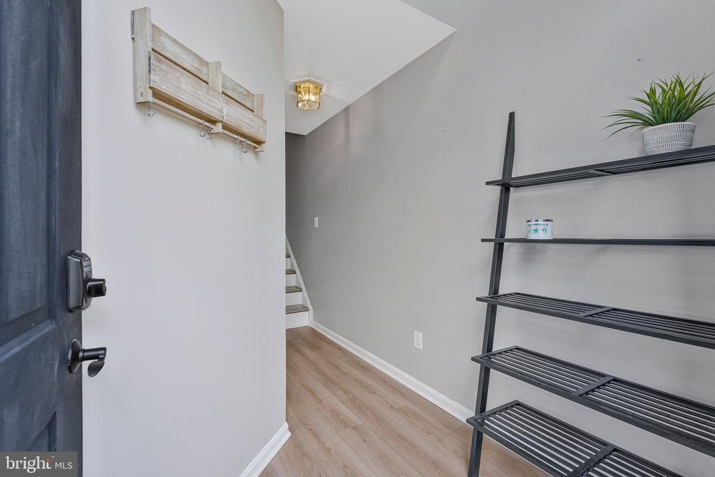 590 Tuliptree Square NE photo 5