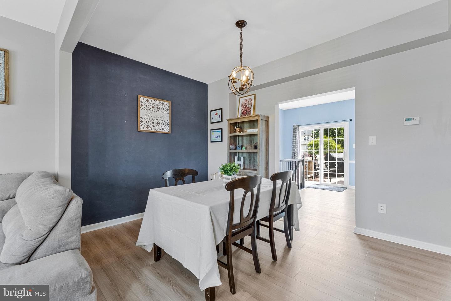 590 Tuliptree Square NE photo 8