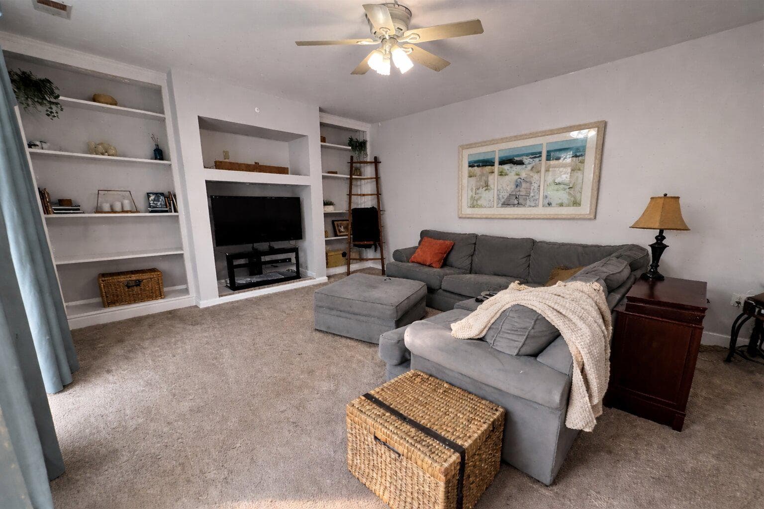 20465 Walsheid Terrace photo 2