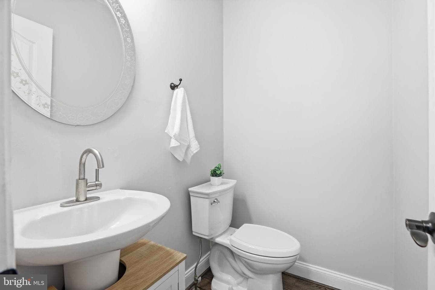43943 Rochelle Court photo 19