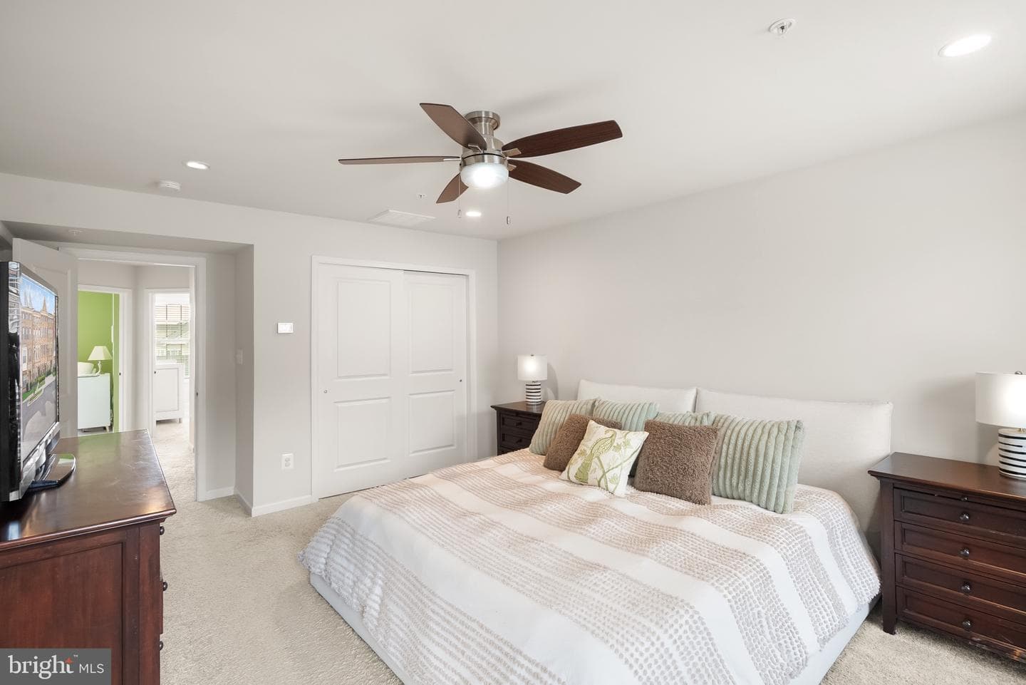 43197 Halkett Square photo 23