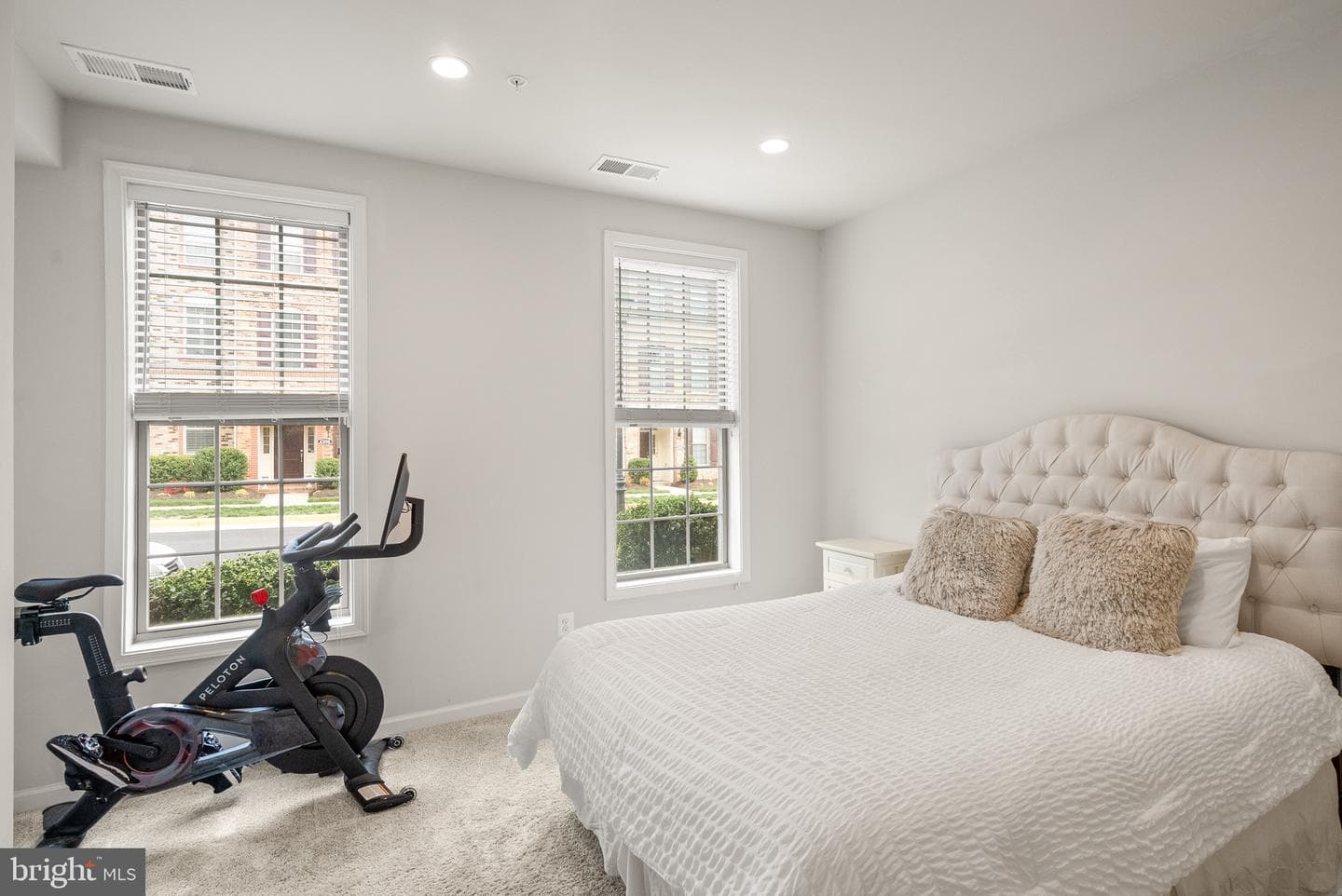 43197 Halkett Square photo 6