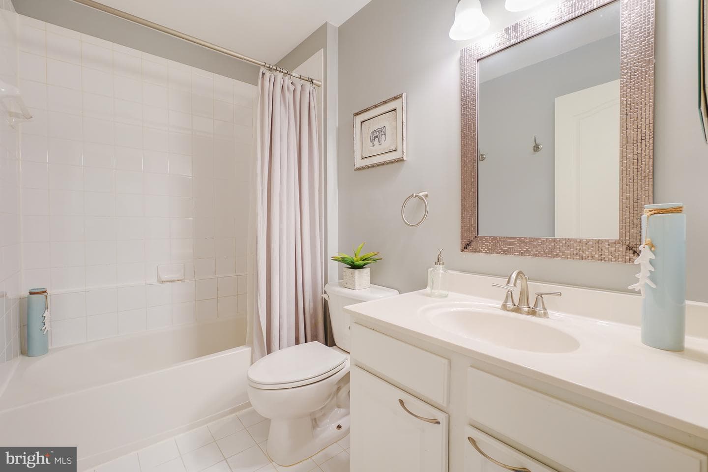 47816 Scotsborough Square photo 27