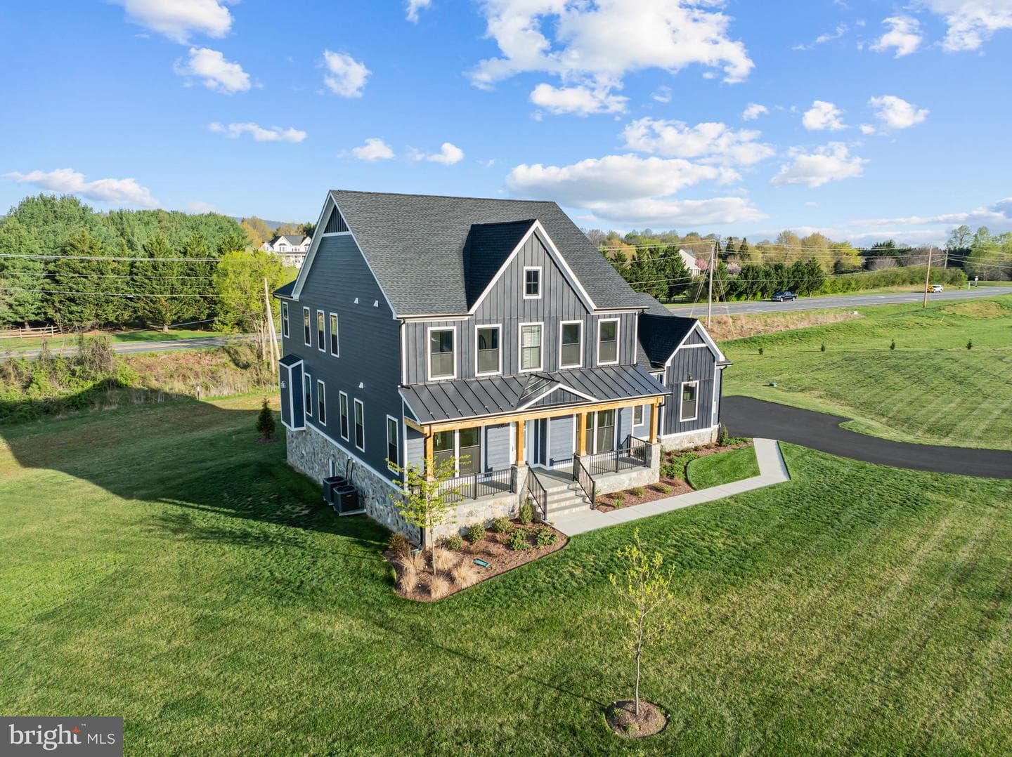 14733 Fordson Court, Waterford