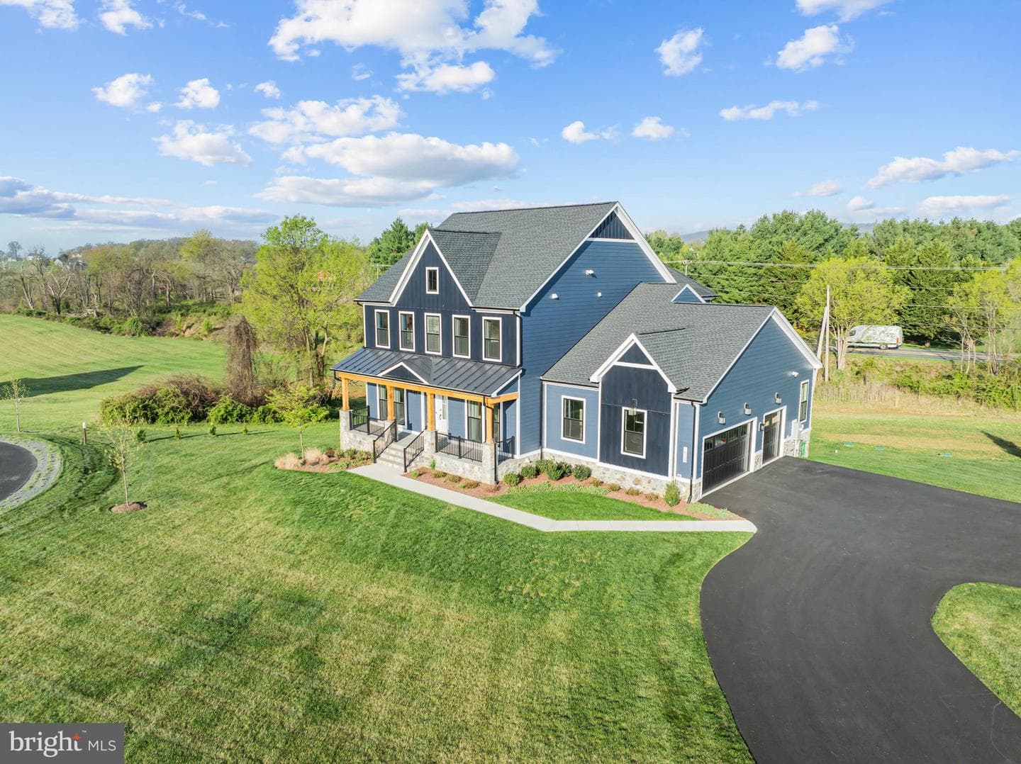 14733 Fordson Court, Waterford