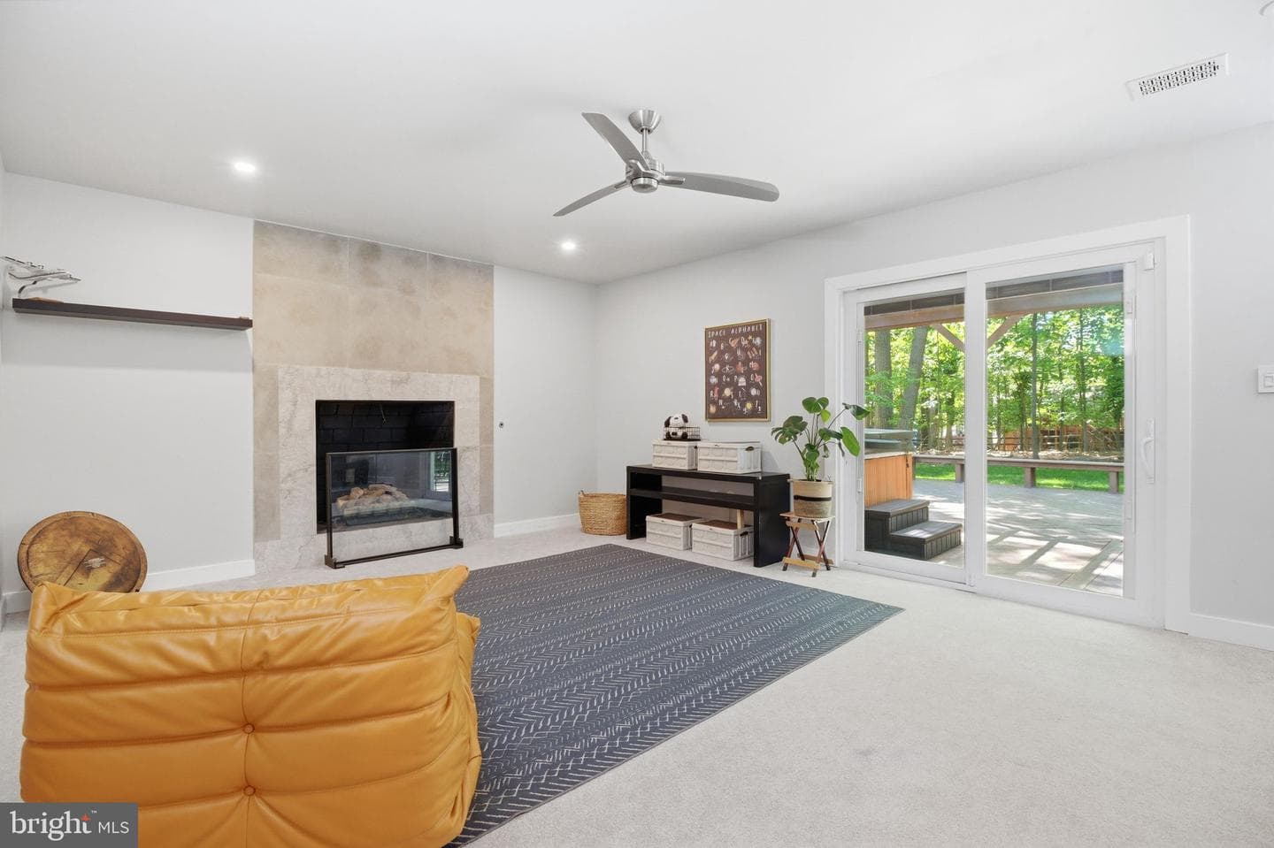 407 Autumn Olive Way photo 18