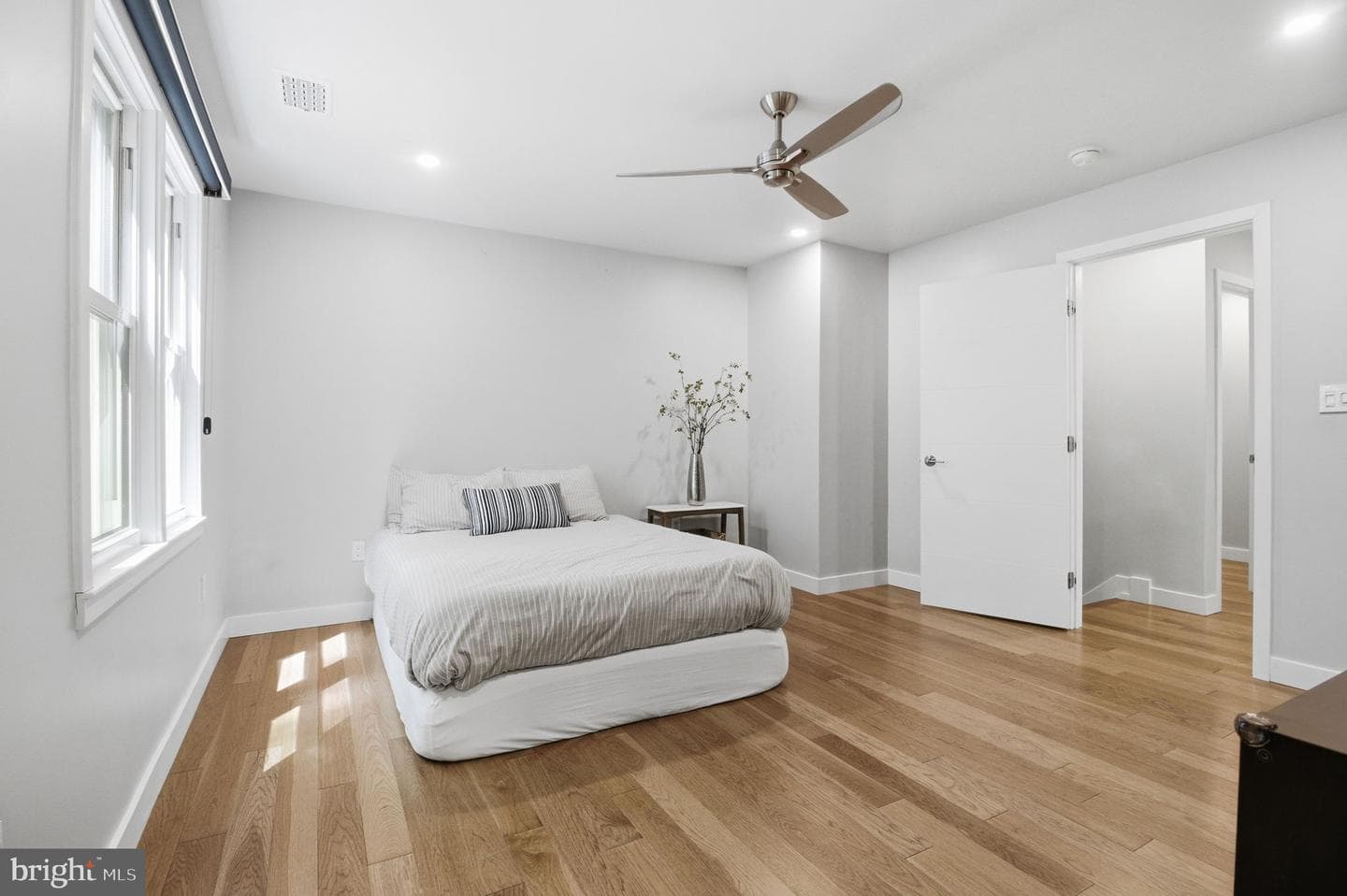 407 Autumn Olive Way photo 22