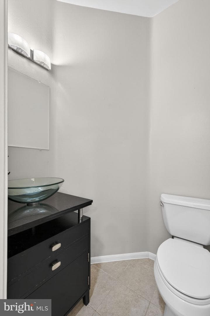 47697 Whirlpool Square photo 8