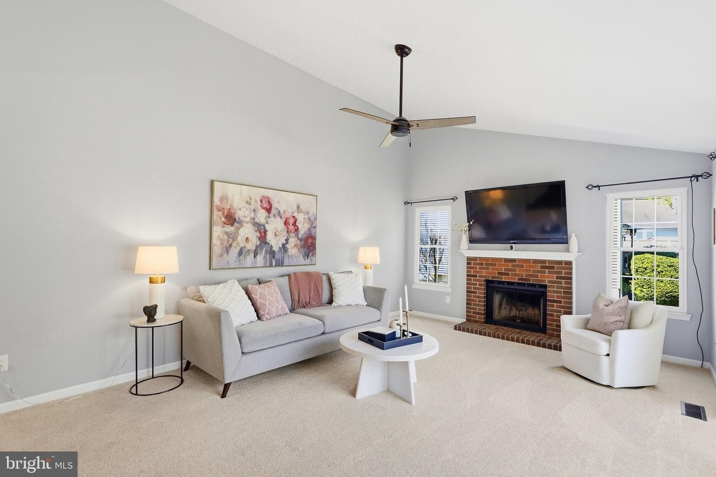 210 Foxborough Drive SW photo 36