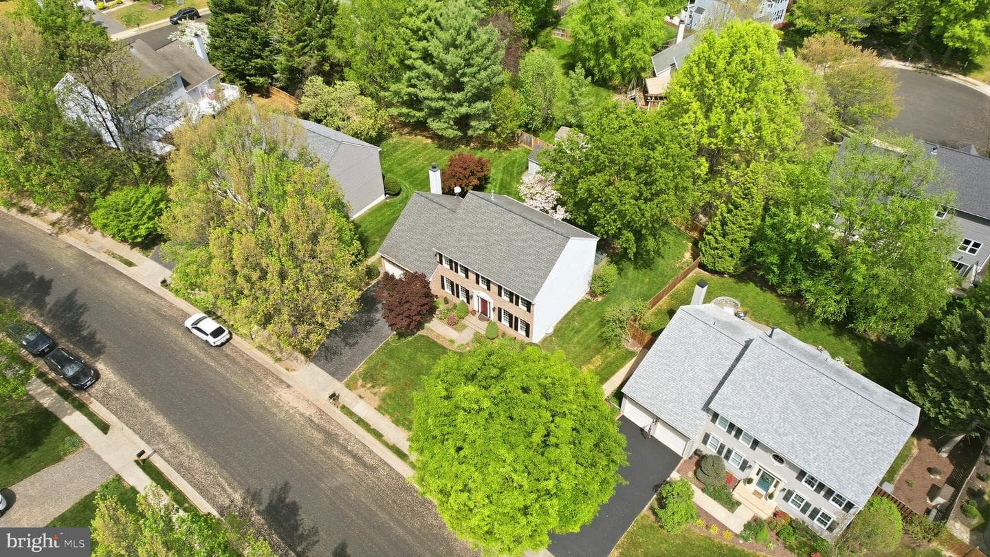 210 Foxborough Drive SW photo 76