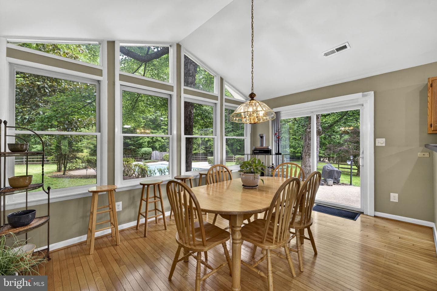 41726 Stumptown Road photo 18