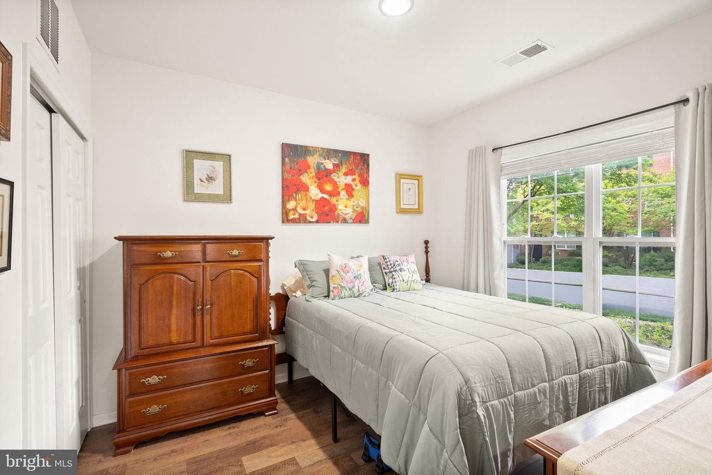 23128 Dunlop Heights Terrace photo 10