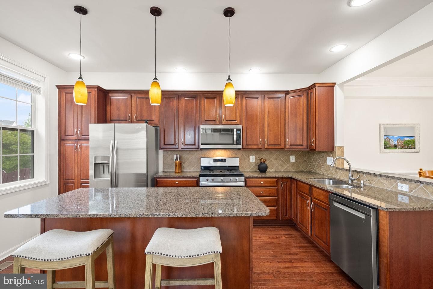23128 Dunlop Heights Terrace photo 3